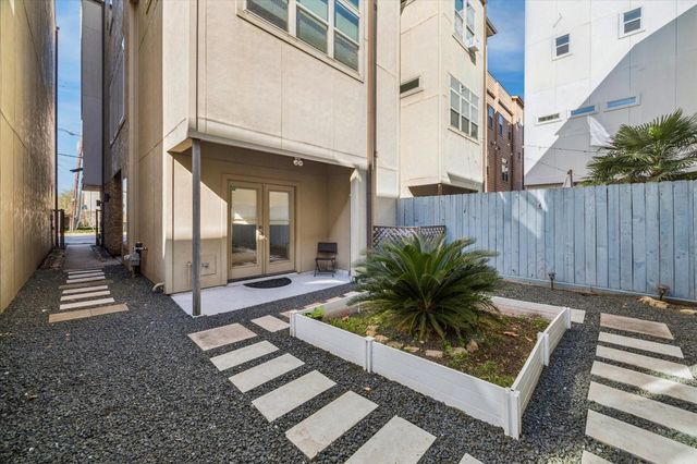 4417 Eli Street, Houston, TX 77007