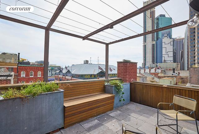 134 BEEKMAN Street, New York City, NY 10038