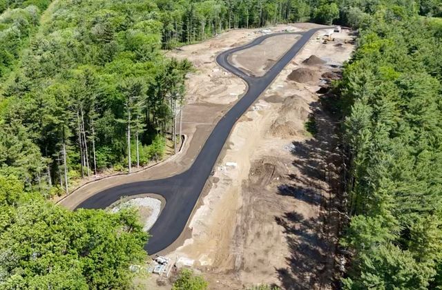 2 Harlow Brook Way 2, Duxbury, MA 02332