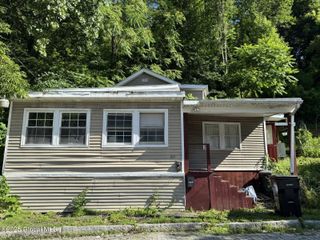 107 Old Mill Street, Troy, NY 12180