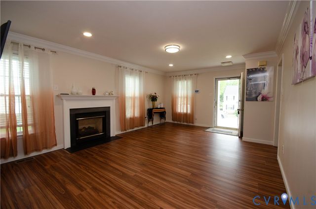 10912 Point Grey Rd, Henrico, VA 23233
