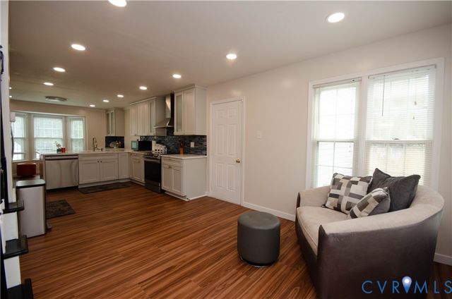 10912 Point Grey Rd, Henrico, VA 23233