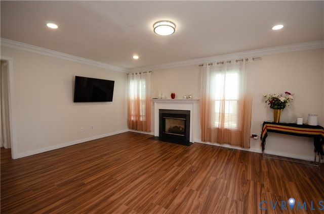 10912 Point Grey Rd, Henrico, VA 23233