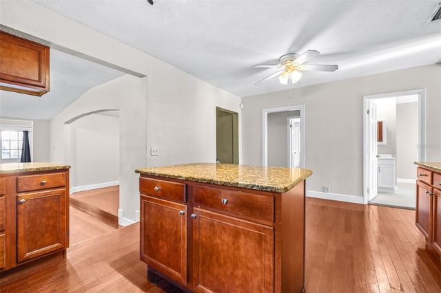 3415 W BARCELONA STREET, Tampa, FL 33629