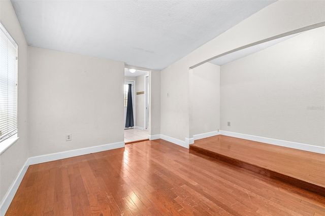 3415 W BARCELONA STREET, Tampa, FL 33629