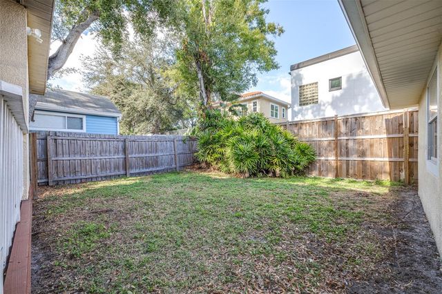 3415 W BARCELONA STREET, Tampa, FL 33629