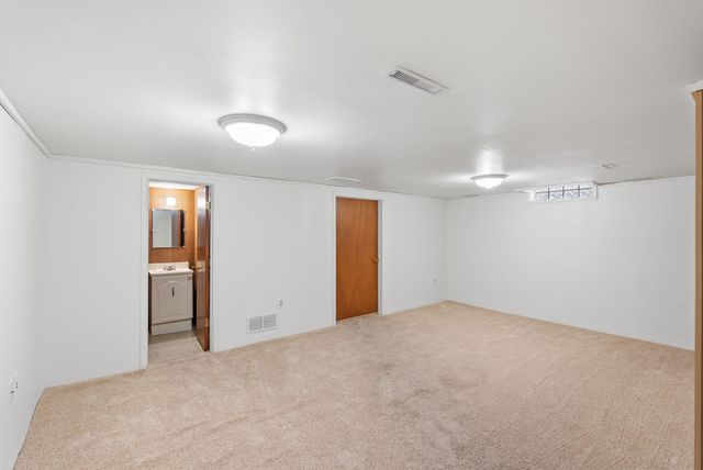 949 N Murray, Wichita, KS 67212