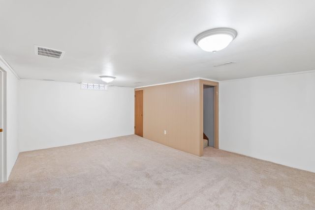 949 N Murray, Wichita, KS 67212