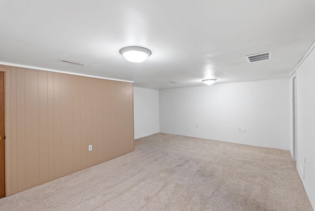 949 N Murray, Wichita, KS 67212