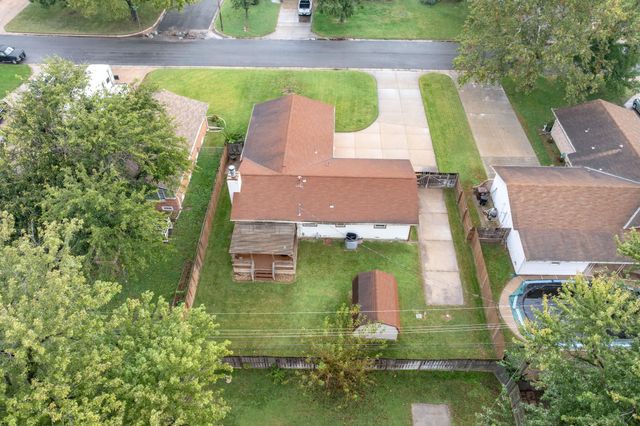 949 N Murray, Wichita, KS 67212