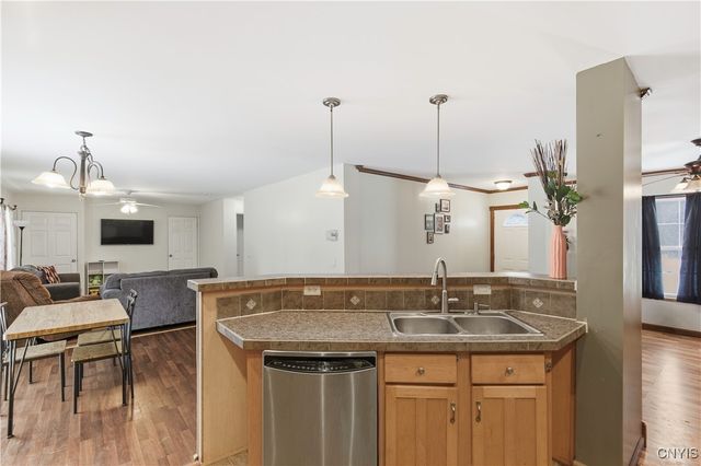 14 1st Avenue, Constantia, NY 13044