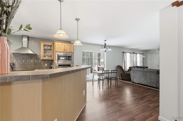 14 1st Avenue, Constantia, NY 13044