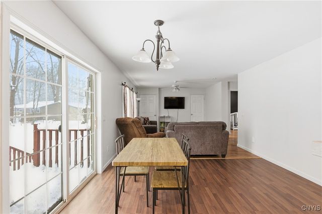 14 1st Avenue, Constantia, NY 13044