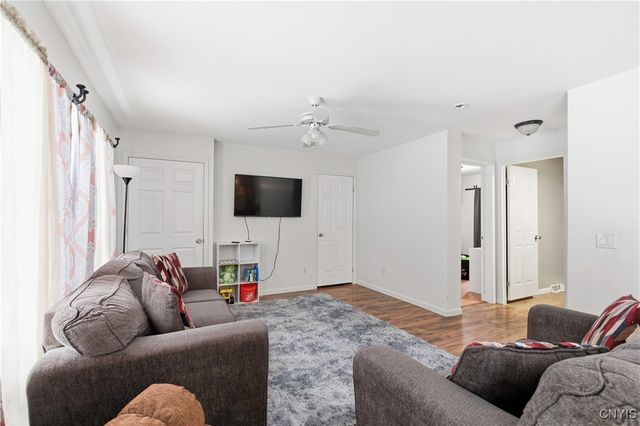 14 1st Avenue, Constantia, NY 13044