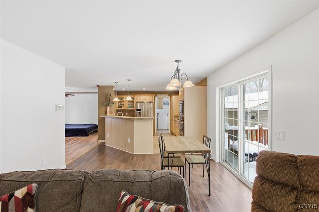 14 1st Avenue, Constantia, NY 13044