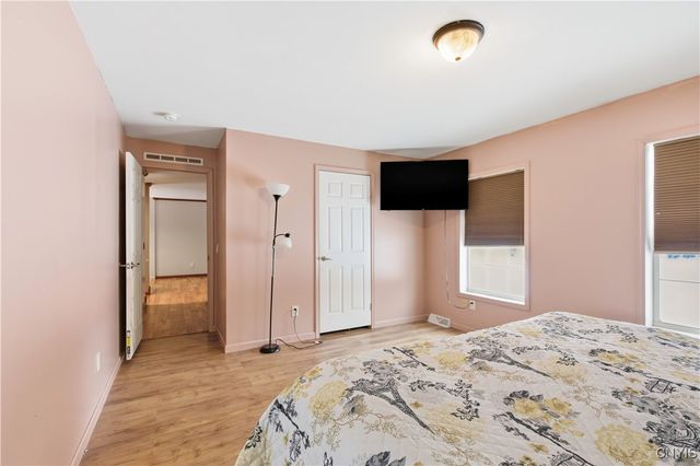 14 1st Avenue, Constantia, NY 13044