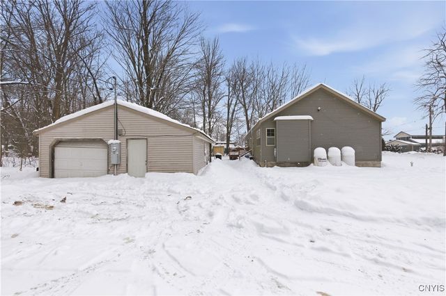 14 1st Avenue, Constantia, NY 13044