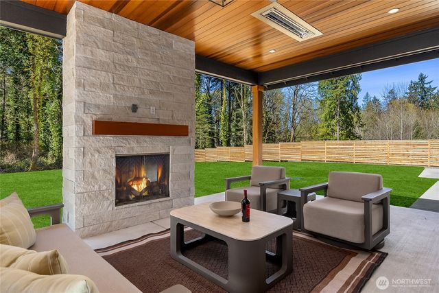 9473 Springwood Avenue NE, Bainbridge Island, WA 98110
