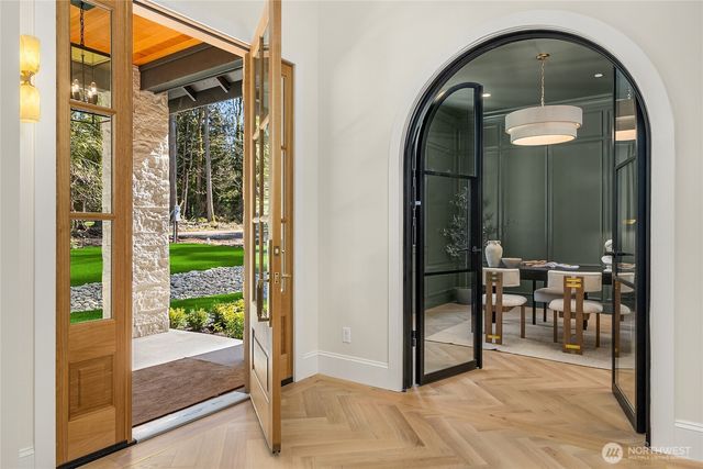 9473 Springwood Avenue NE, Bainbridge Island, WA 98110