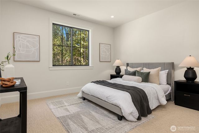 9473 Springwood Avenue NE, Bainbridge Island, WA 98110