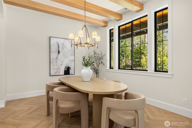 9473 Springwood Avenue NE, Bainbridge Island, WA 98110
