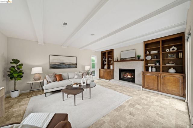 4681 Upland Dr, Richmond, CA 94803
