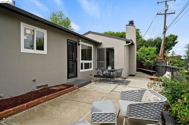 4681 Upland Dr, Richmond, CA 94803