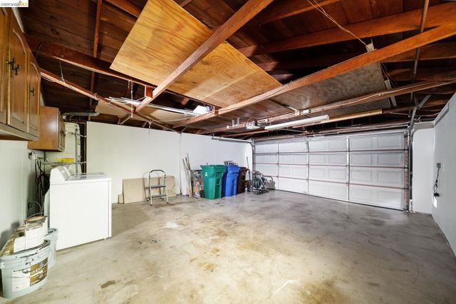 4681 Upland Dr, Richmond, CA 94803