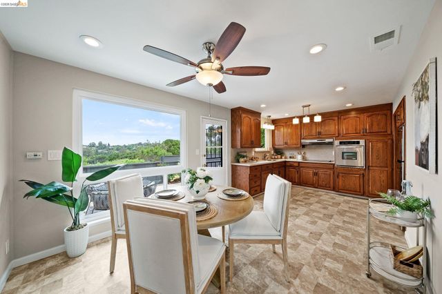 4681 Upland Dr, Richmond, CA 94803