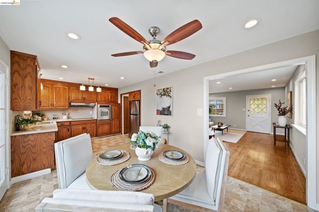 4681 Upland Dr, Richmond, CA 94803