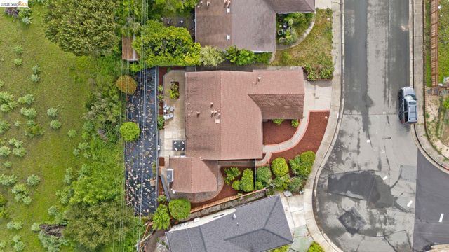 4681 Upland Dr, Richmond, CA 94803