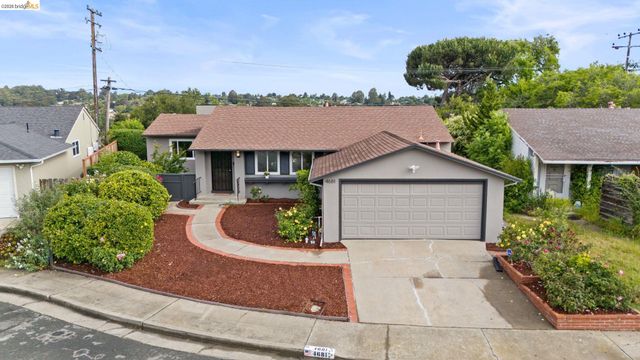 4681 Upland Dr, Richmond, CA 94803