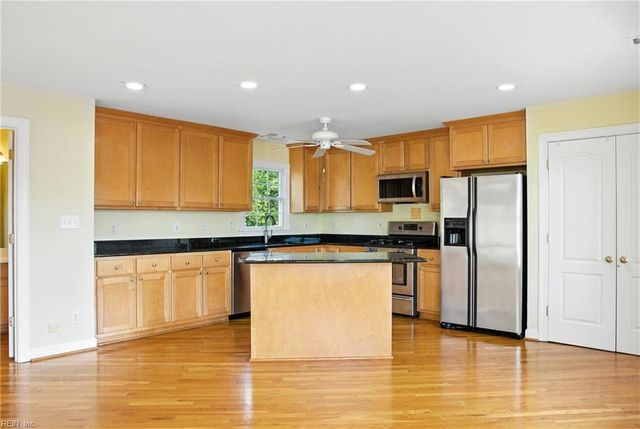 2205 Dinwiddie RD, Virginia Beach, VA 23455