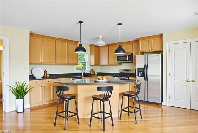 2205 Dinwiddie RD, Virginia Beach, VA 23455