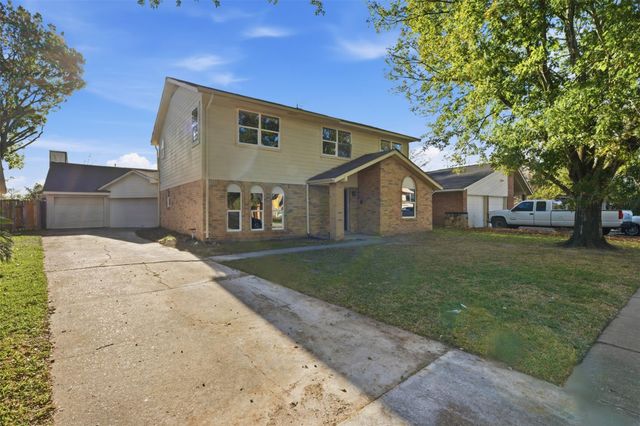 3835 Green Crest Drive, Houston, TX 77082