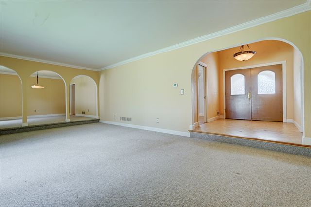 4 Pin Hook Lane, Pittsford, NY 14534