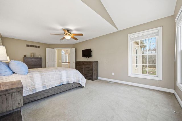 477 Stratshire Lane, Columbus, OH 43230