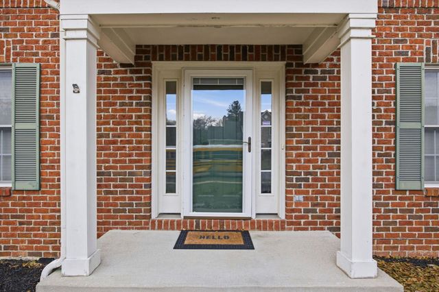 477 Stratshire Lane, Columbus, OH 43230