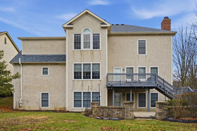 477 Stratshire Lane, Columbus, OH 43230