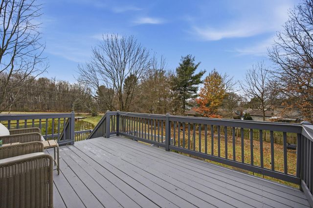 477 Stratshire Lane, Columbus, OH 43230