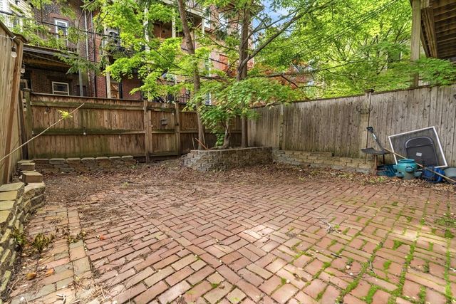36 Hanson St, Boston, MA 02118