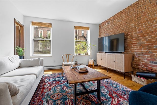 36 Hanson St, Boston, MA 02118