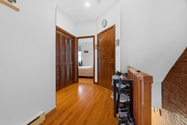 36 Hanson St, Boston, MA 02118