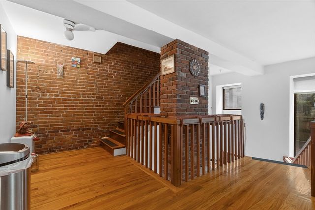 36 Hanson St, Boston, MA 02118