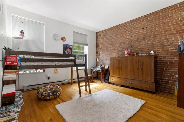 36 Hanson St, Boston, MA 02118