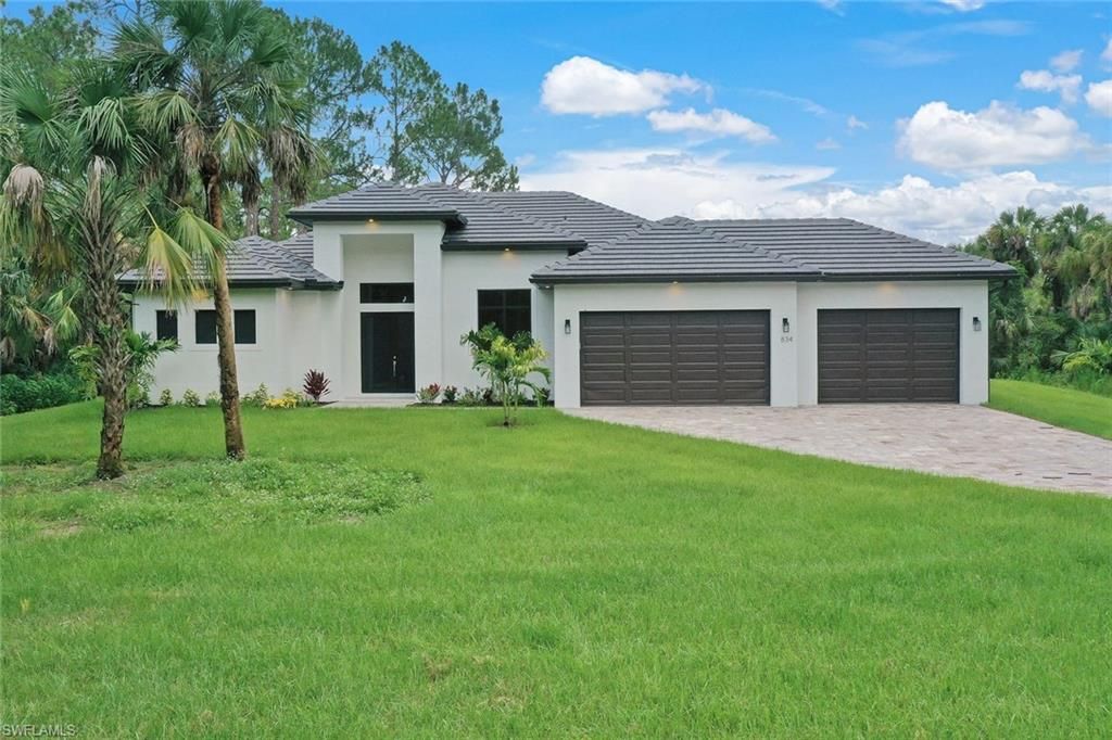 834 Wilson BLVD N, Naples, FL 34120