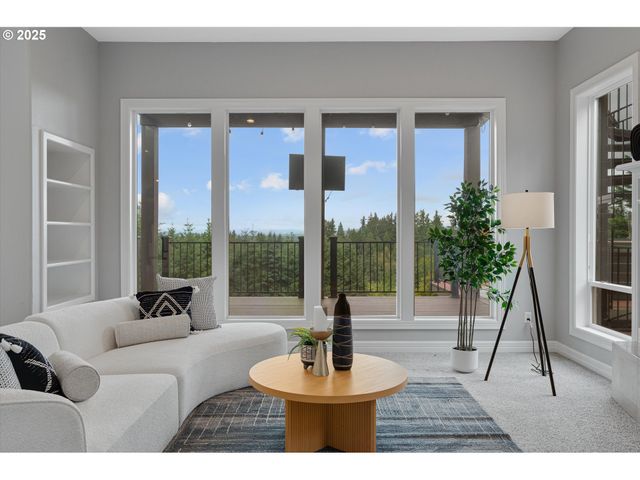 2350 Sw TURNER Rd, West Linn, OR 97068