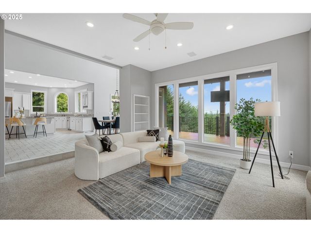 2350 Sw TURNER Rd, West Linn, OR 97068