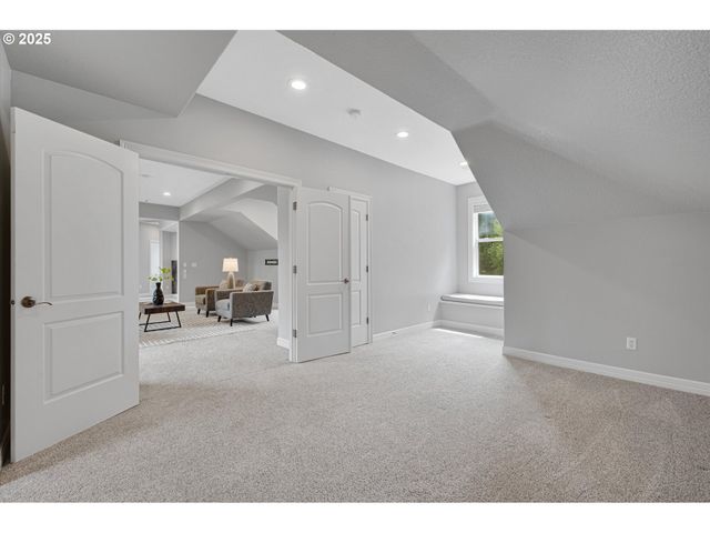 2350 Sw TURNER Rd, West Linn, OR 97068