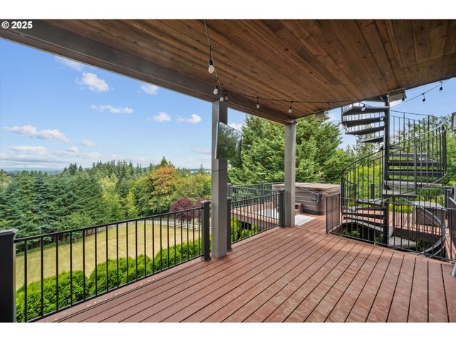 2350 Sw TURNER Rd, West Linn, OR 97068